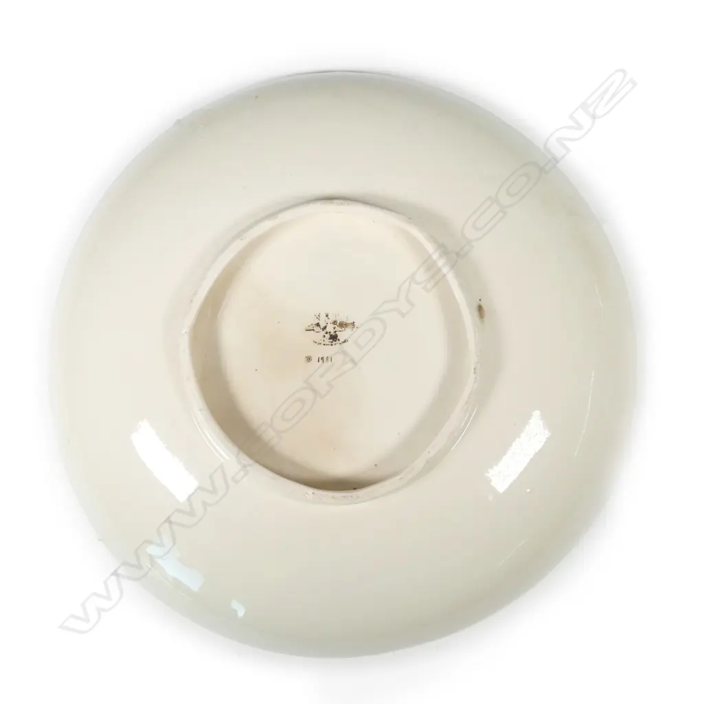 A unique Aquila pottery charger by Ana Burt Image 1++