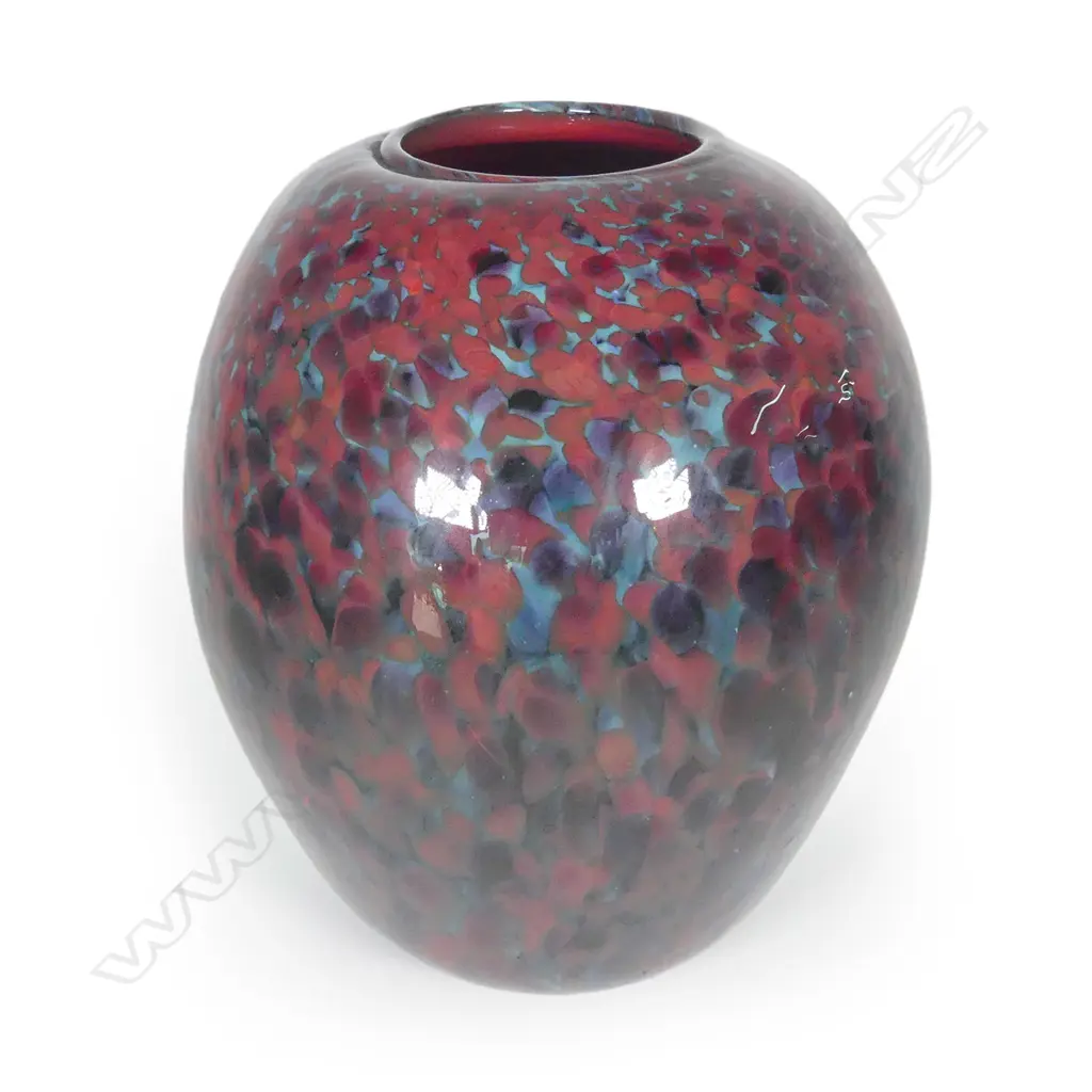 A large Garry Nash studio glass vase Image 1++