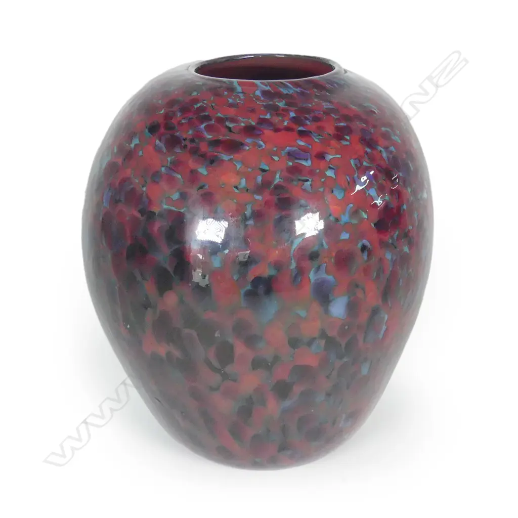 A large Garry Nash studio glass vase Image 1++