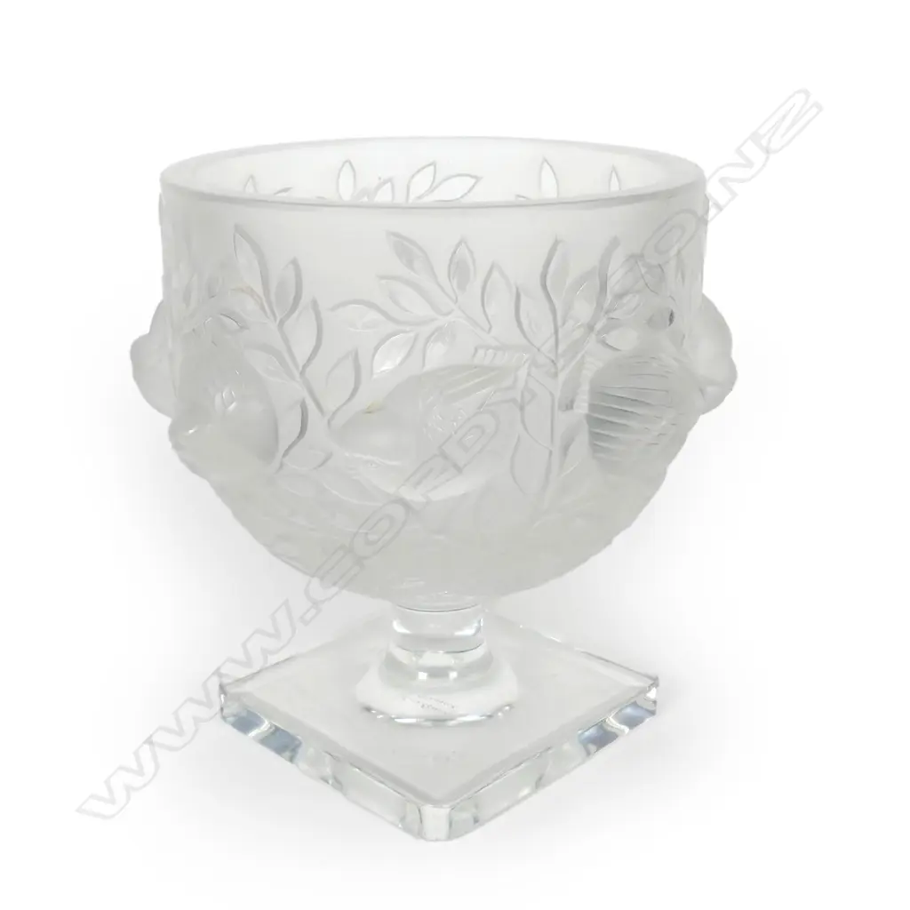 A Lalique crystal 'Elizabeth' pedestal bowl Image 1++