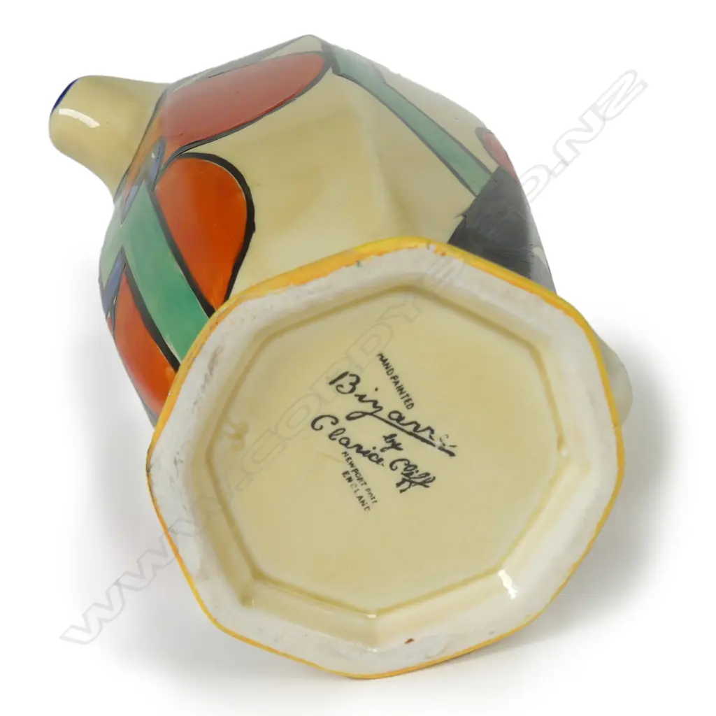 A Clarice Cliff Bizarre 'Picasso Flower' jug Image 1++