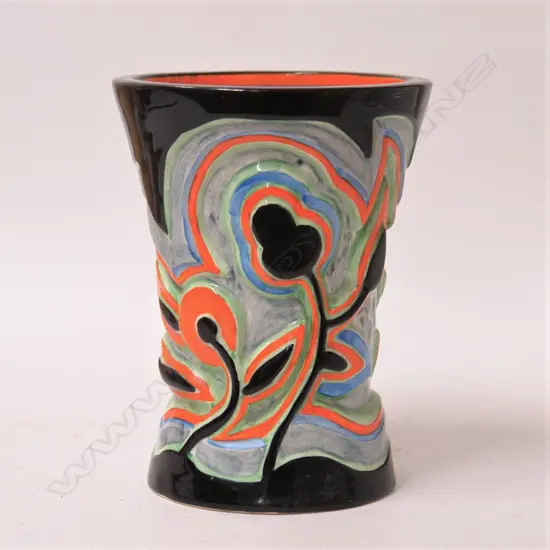 A Clarice Cliff Bizarre sgraffito vase