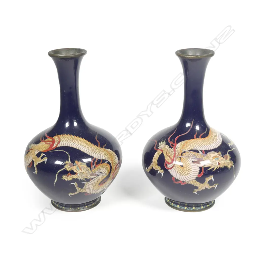 A pair of fine Japanese cloisonné specimen vases Image 1++
