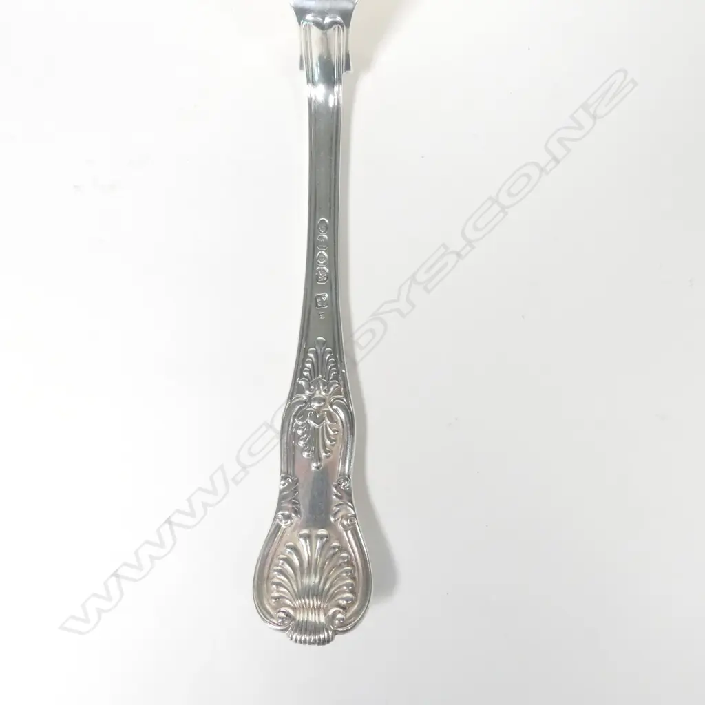 A William IV silver fish slice Image 1++