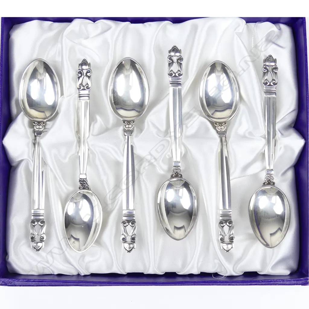 A set of six Danish Georg Jensen silver 'Acorn' pattern teaspoons Image 1++