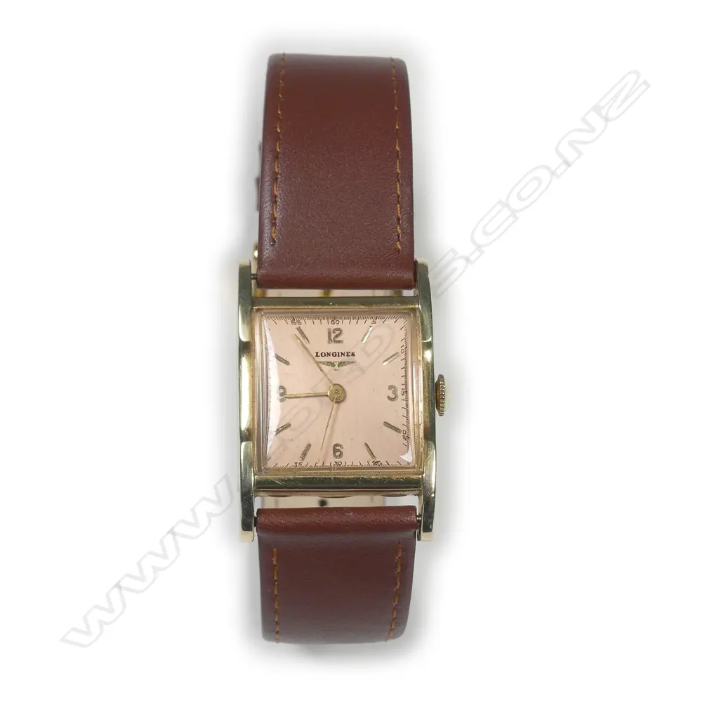 A gent’s 1940's gold Longines wrist watch Image 1++