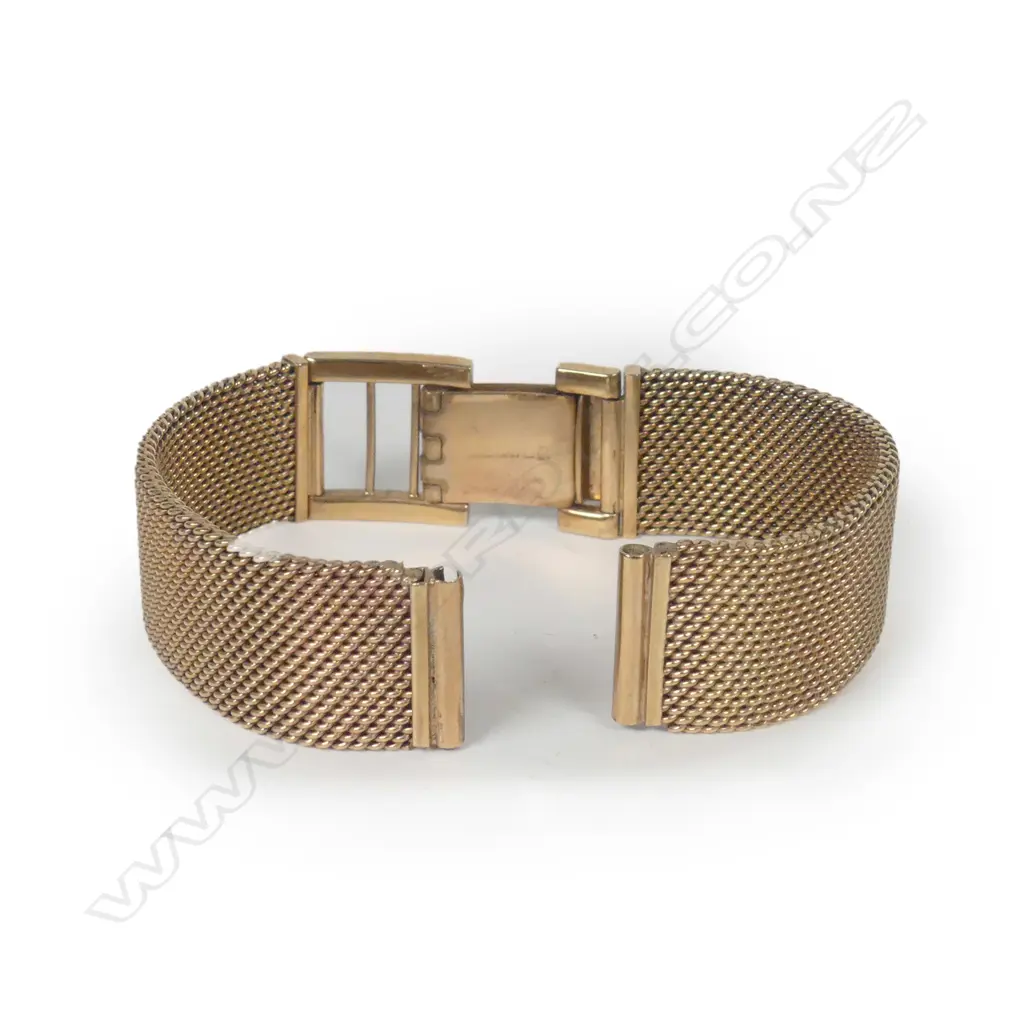 A vintage 9ct yellow gold watch bracelet Image 1++