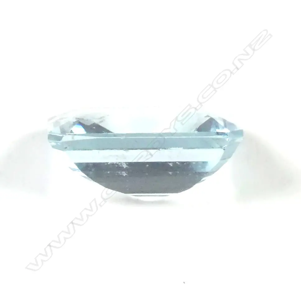 A large octagon cut aquamarine Image 1++