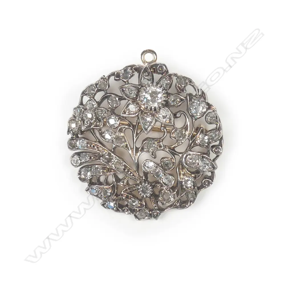 A Georgian gold and silver diamond set pendant/brooch Image 1++