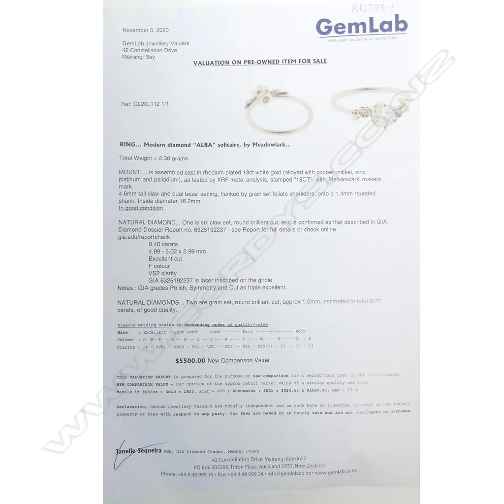 An 18ct white gold and diamond ring Image 1++