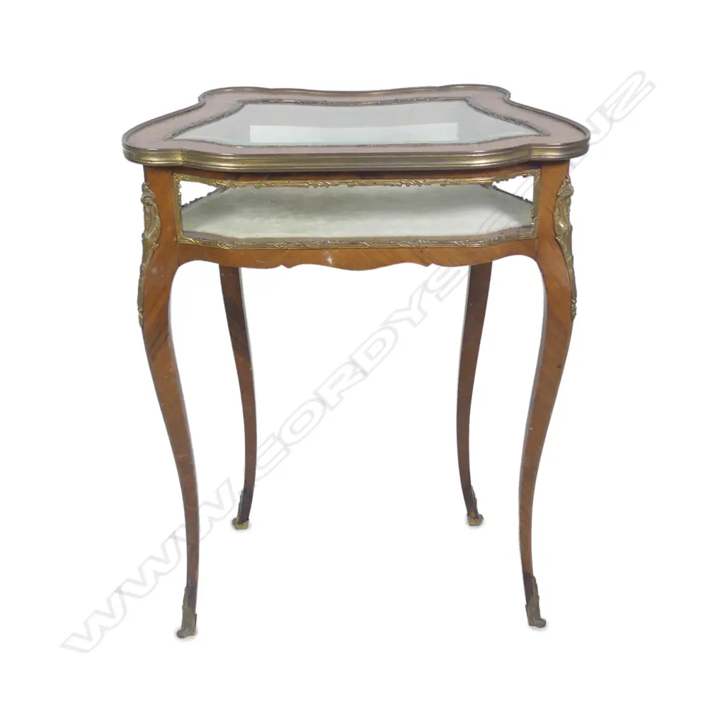 A vintage French kingwood vitrine Image 1++