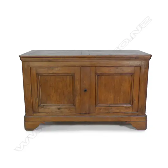A French Louis Philippe elm pétrin buffet