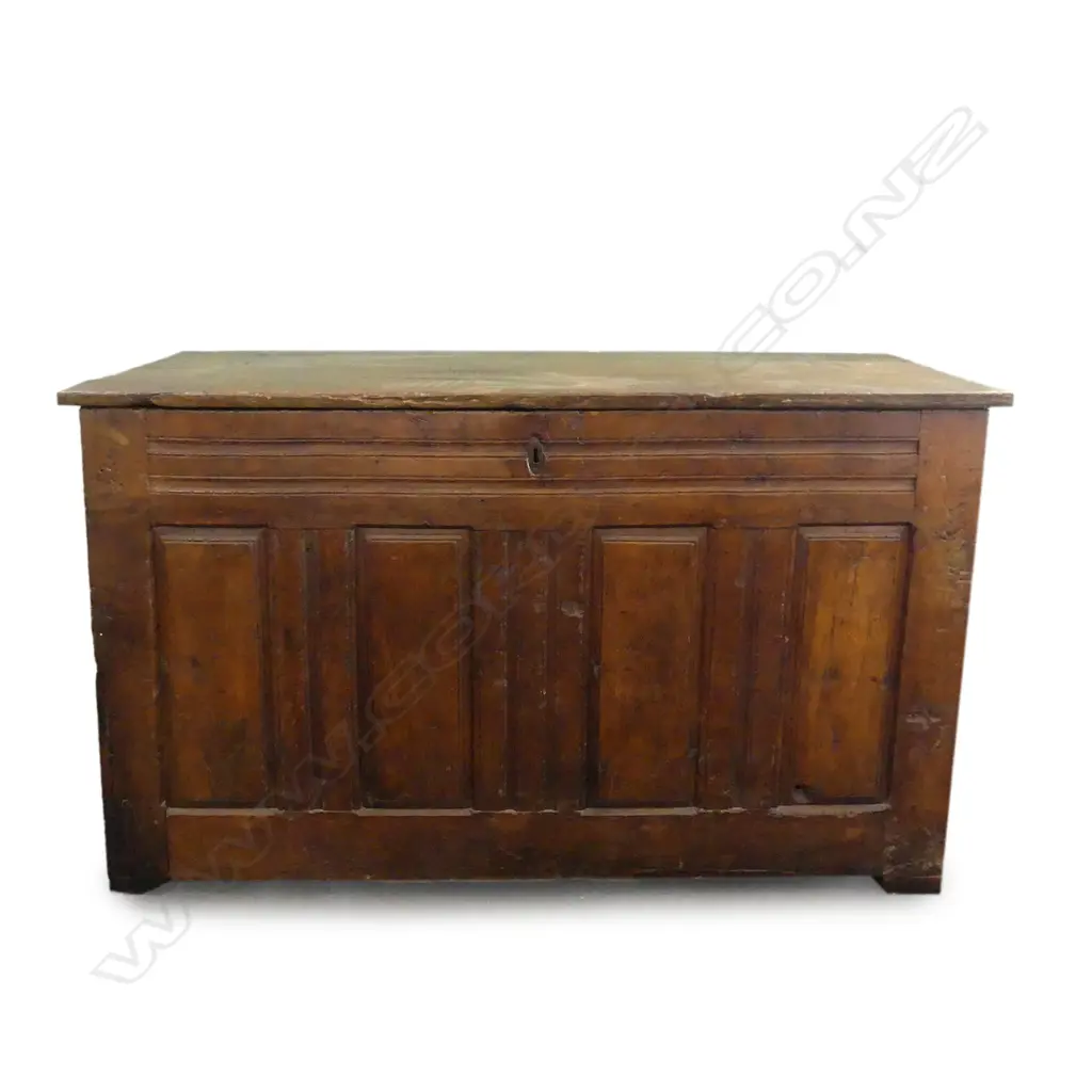 A large 18th/19thC French fruitwood coffer Image 1++