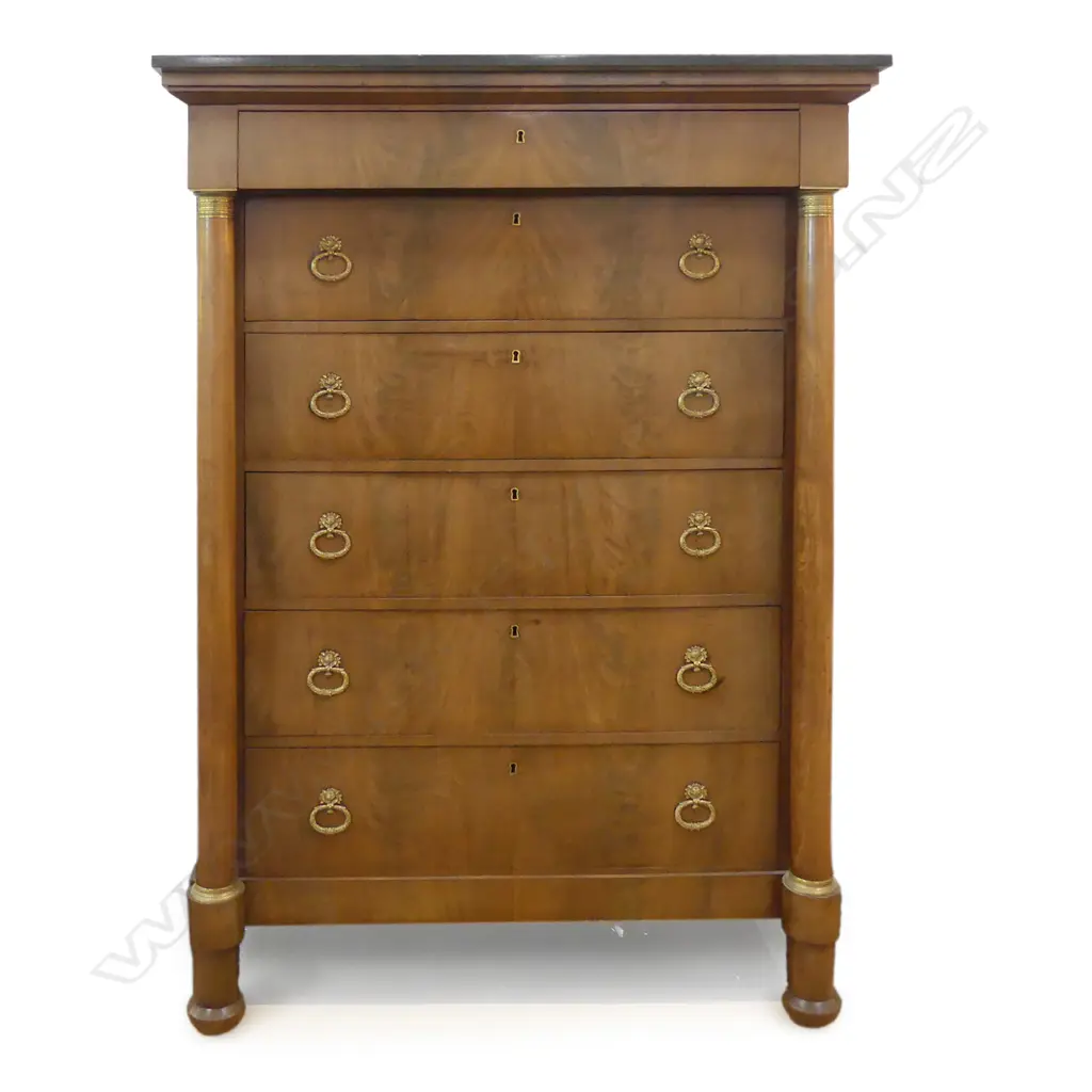 A Biedermeier six drawer chest Image 1++