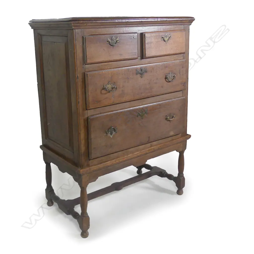 A Georgian oak chest on stand Image 1++