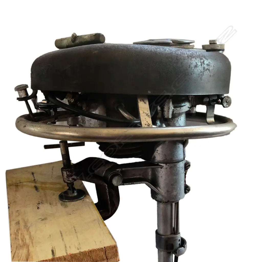 A 1950's "Pilot" outboard motor by the British firm Anzani Image 1++