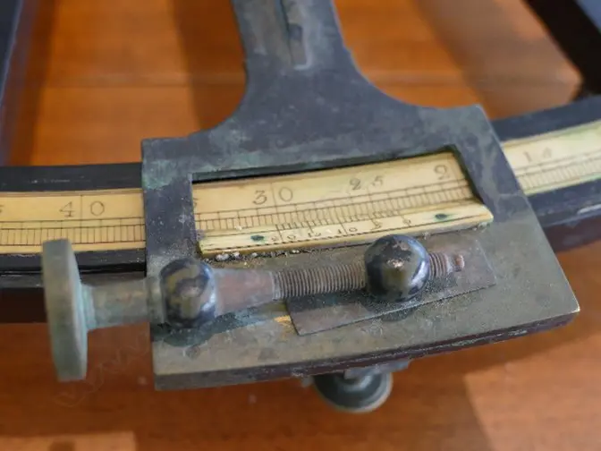 14-inch radius mahogany octant Image 1++