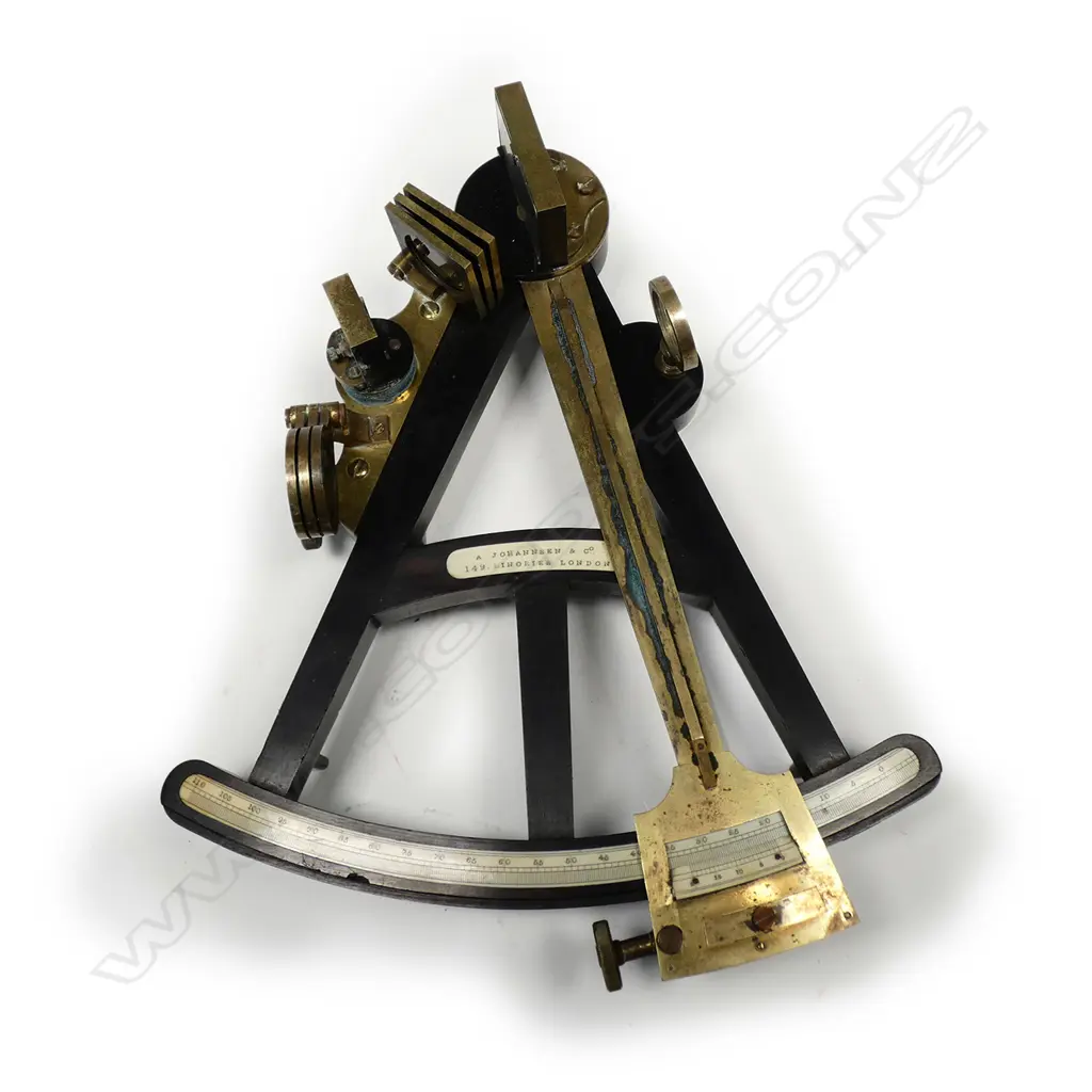 9-inch radius ebony frame and limb octant Image 1++
