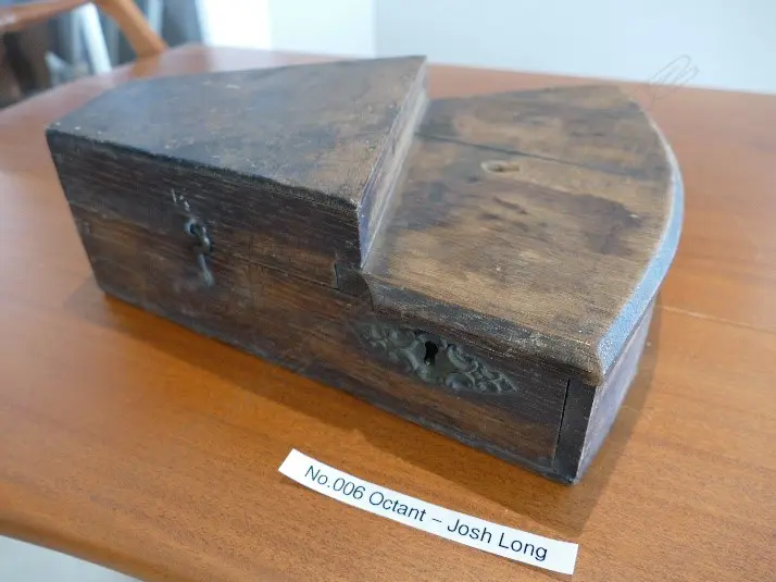 10-inch radius ebony frame and limb octant Image 1++