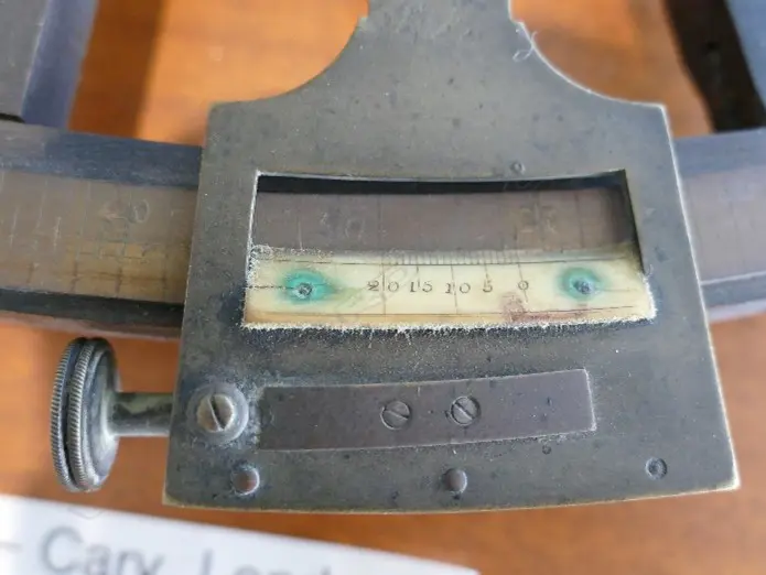 10-inch radius ebony frame and limb octant Image 1++