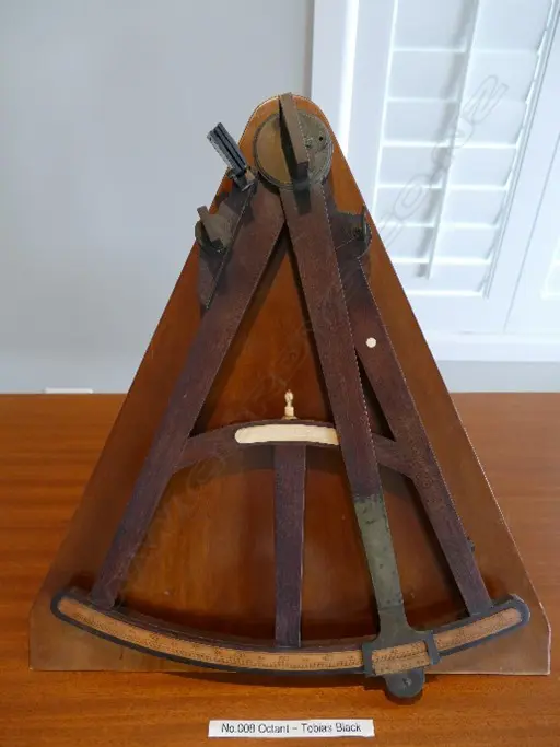 16-inch radius mahogany octant Image 1++