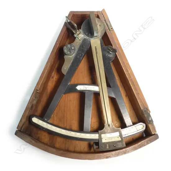 .OCTANT MAKER:   R WALSHAM, 170 PARK LANE, LIVERPOOL