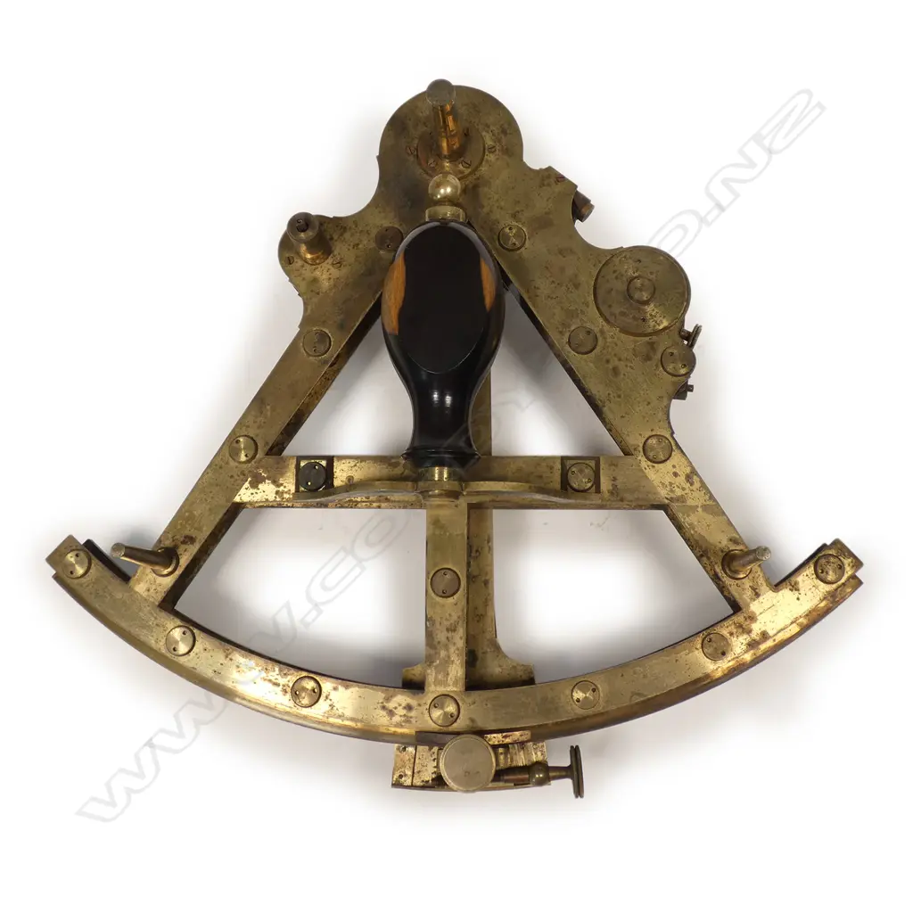 8-inch radius brass pillar framed sextant Image 1++