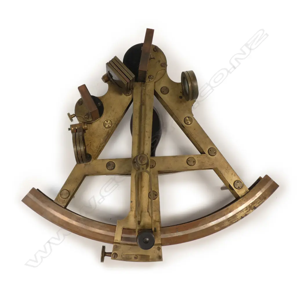 8-inch radius brass pillar framed sextant Image 1++