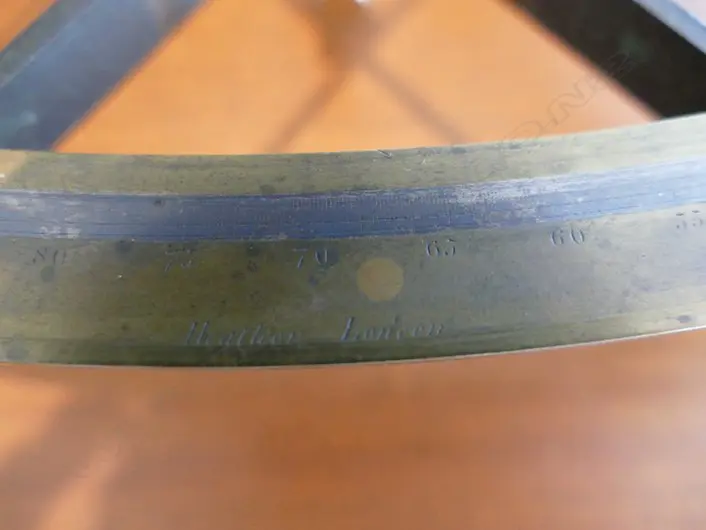 9½-inch radius lacquered brass lattice framed sextant Image 1++