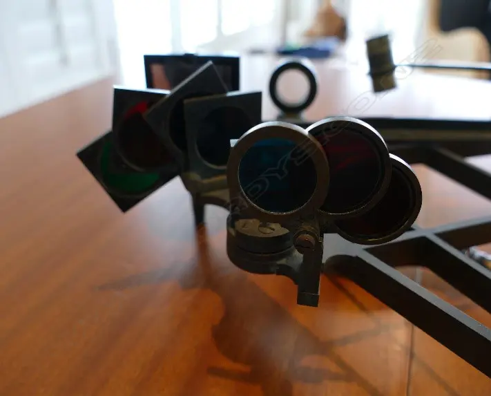 9½-inch radius lacquered brass lattice framed sextant Image 1++