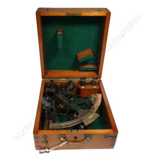 7-inch radius lacquered brass curved pattern framed sextant