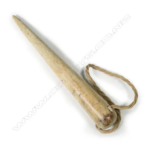 A sailor-made 10-inch whalebone fid