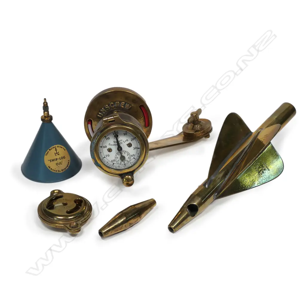 A Thomas Walker & Son brass 'Excelsior' IV ship's log Image 1++