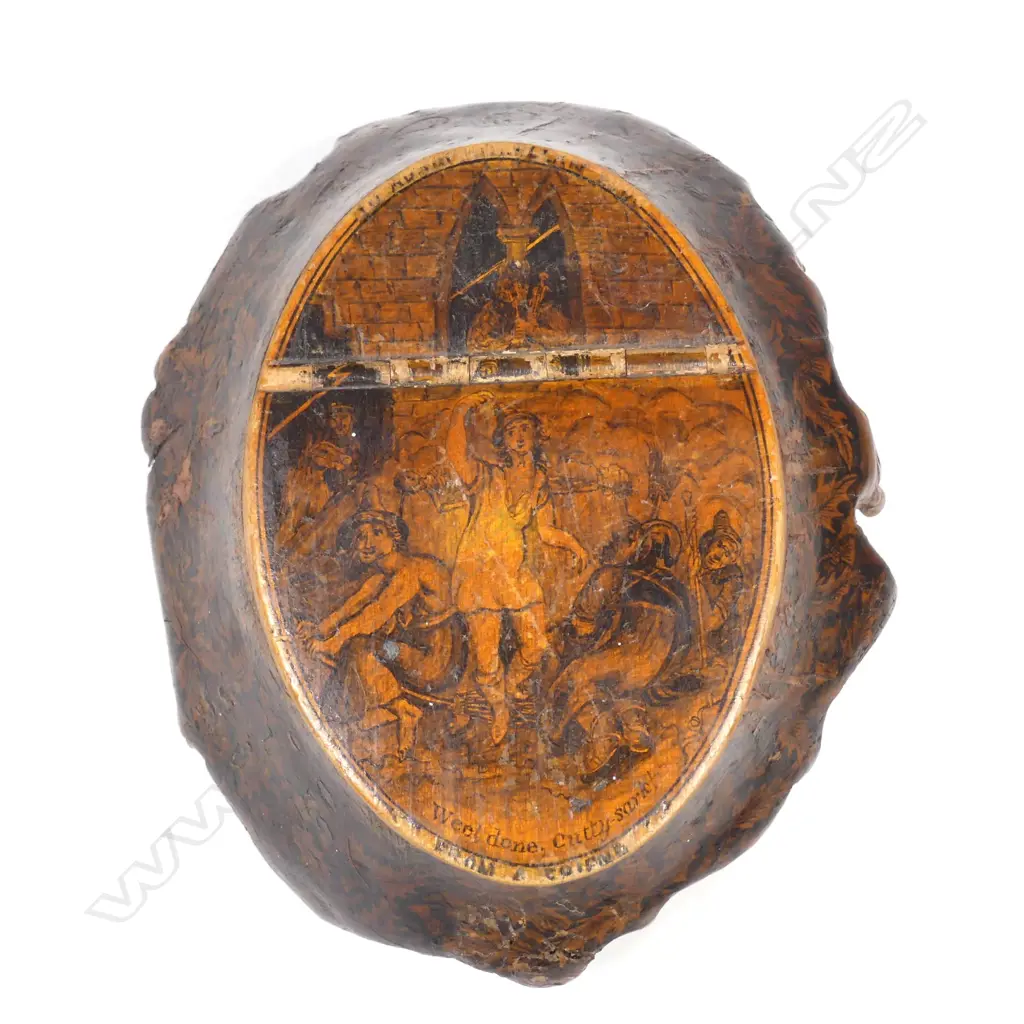 A good George III burl wood and hand painted table snuff box Image 1++