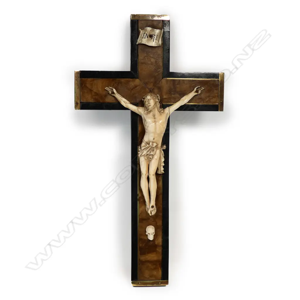 A vintage wooden crucifix Image 1++