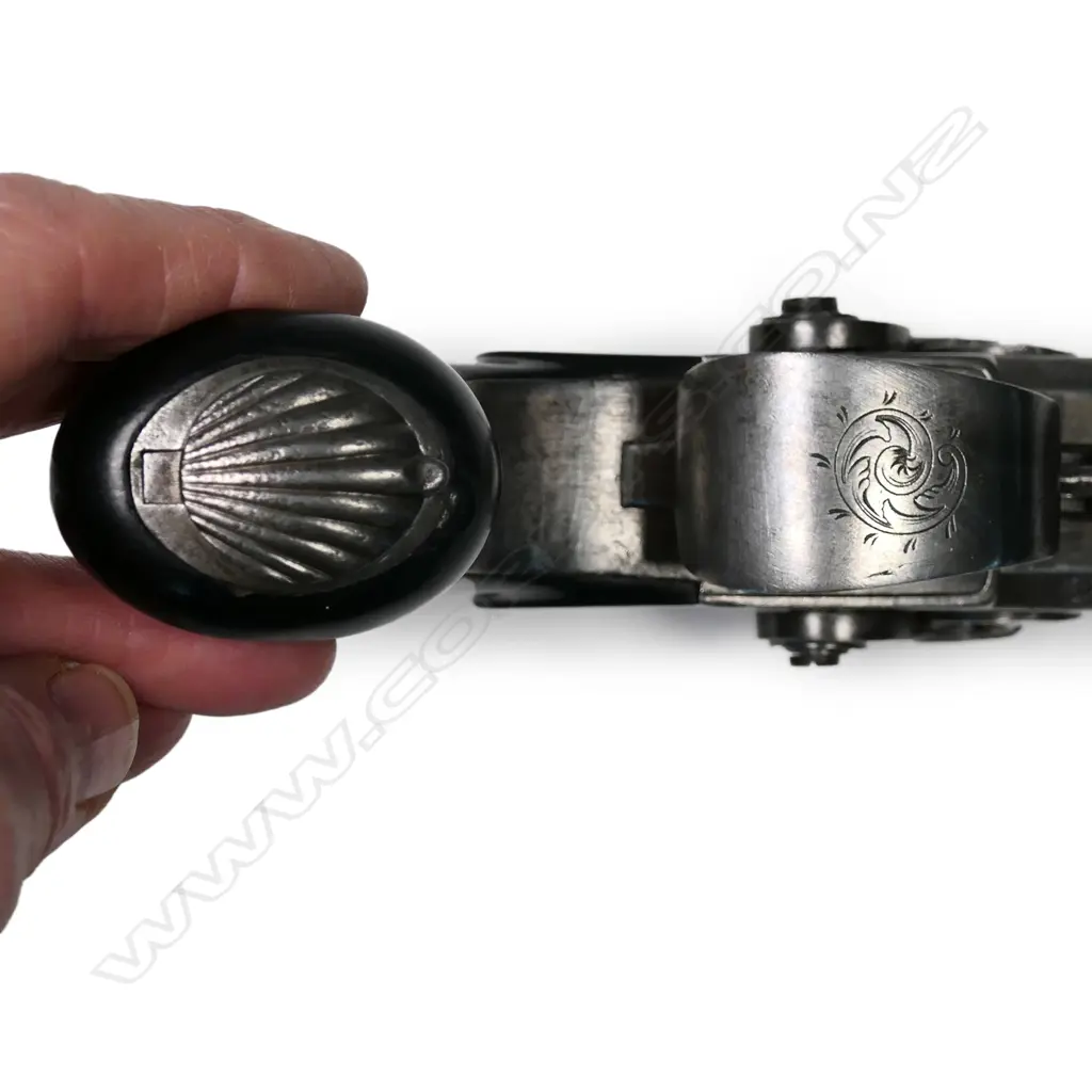 An early 19thC European double barrel pistol Image 1++