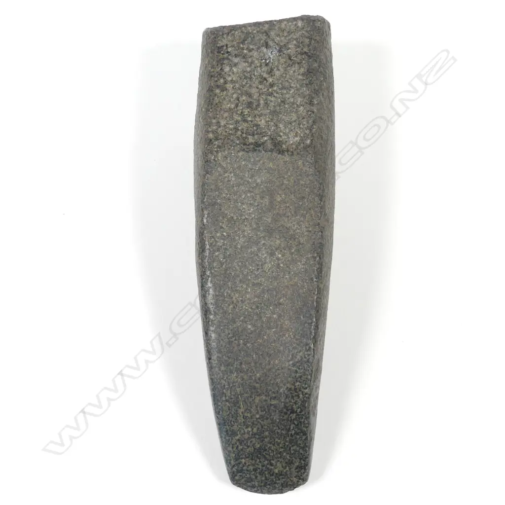 A pre-European Maori part hog back toki Image 1++