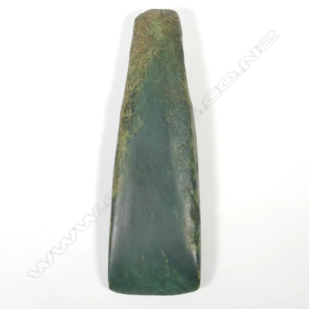 A good pre-European Maori pounamu toki (greenstone adze) Image 1++