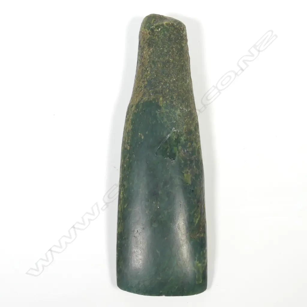A good pre-European Maori pounamu toki (greenstone adze) Image 1++