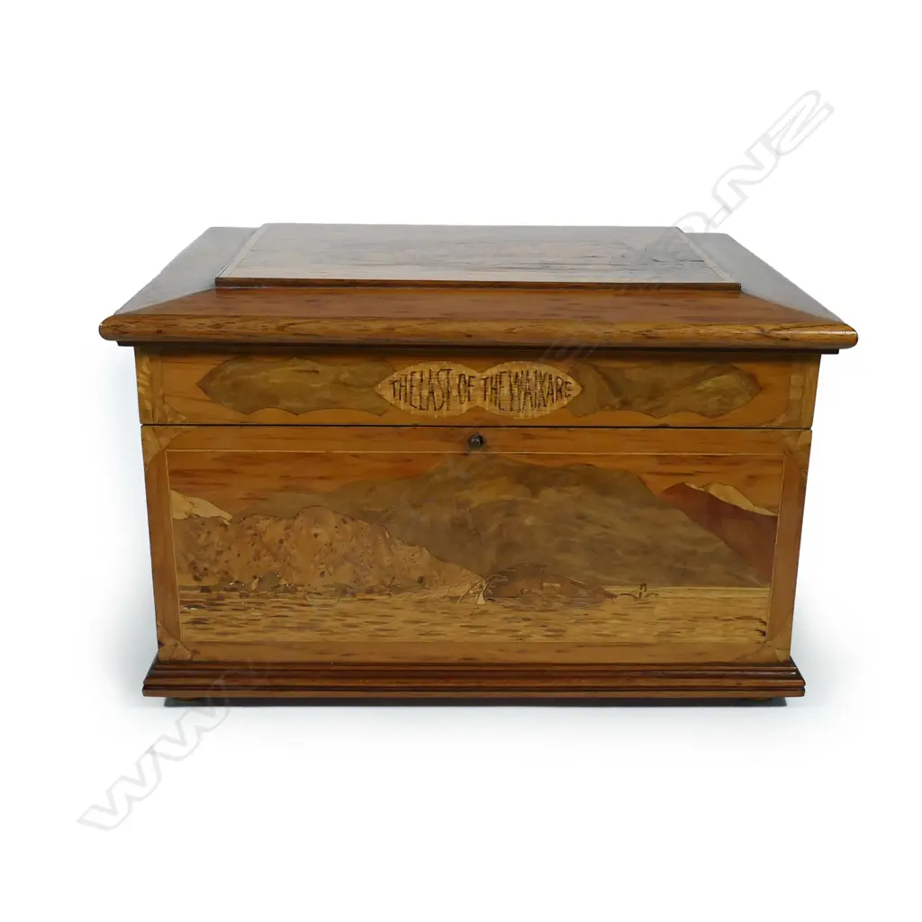 A fine native timbers jewel box Image 1++