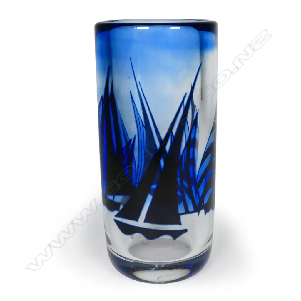 An Orrefors vase Image 1++