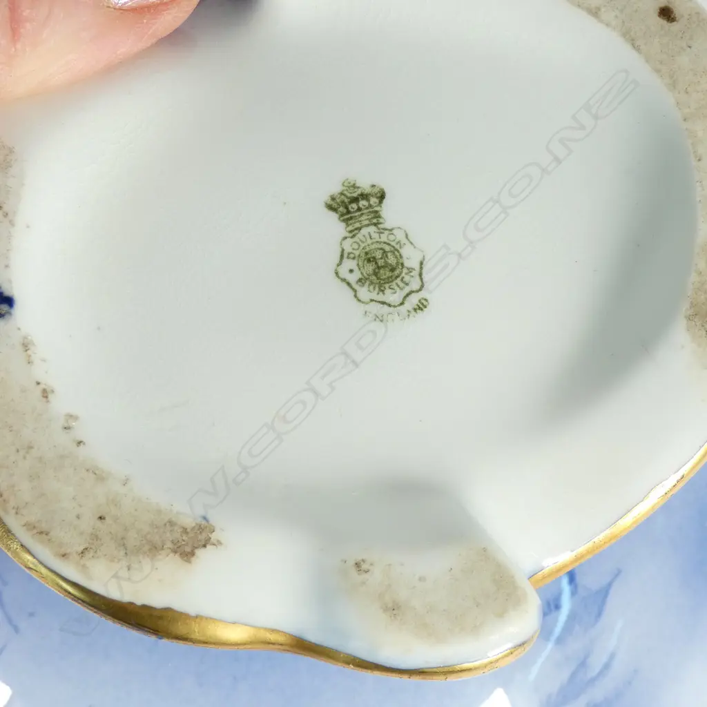 A late Victorian Doulton Blue Children series vase Image 1++