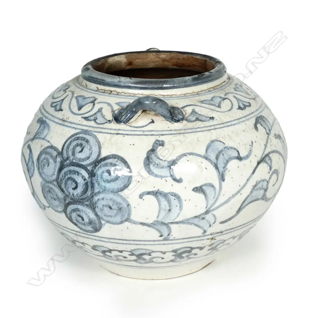 An old Japanese ceramic jar Image 1++