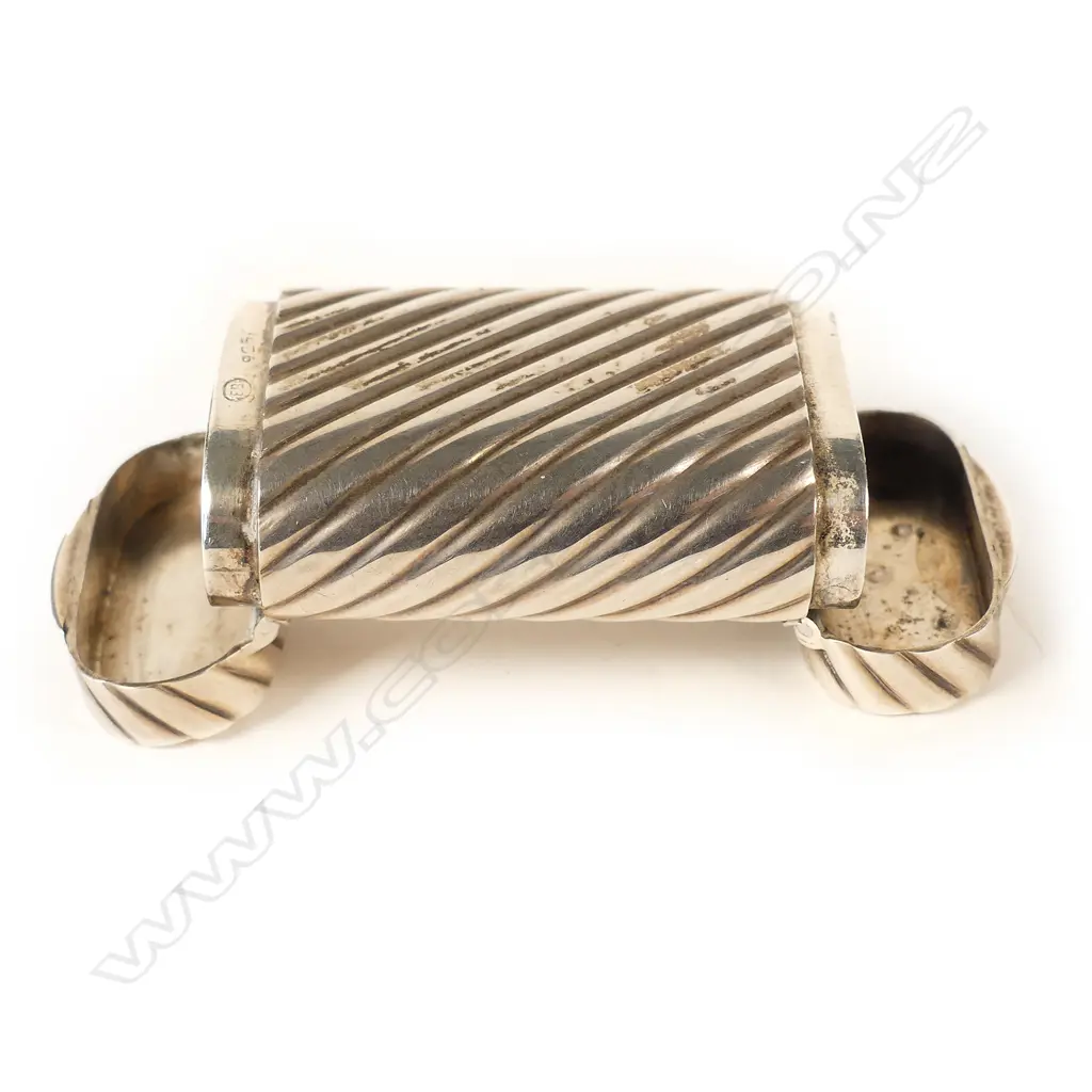 A .925 German silver double ended pill box Image 1++