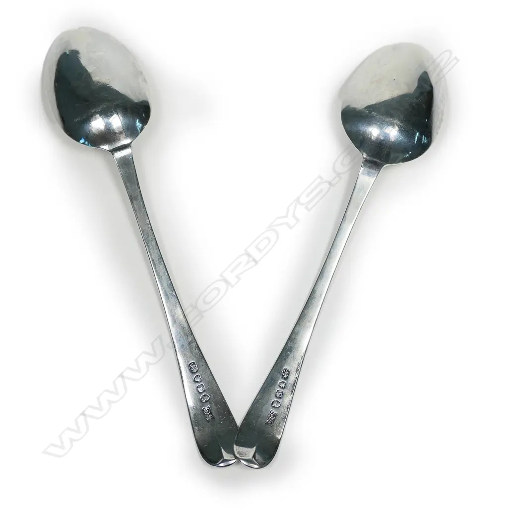 A pair of George III silver tablespoons Image 1++