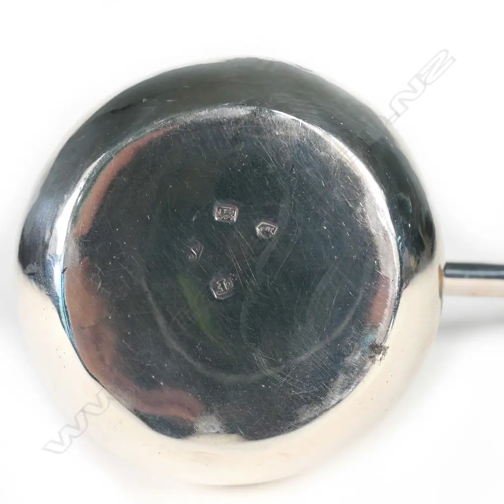 An early George II silver brandy warmer Image 1++