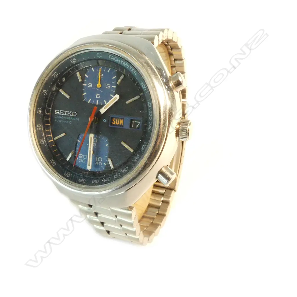 A Seiko 6138-8030 chronometer wristwatch Image 1++