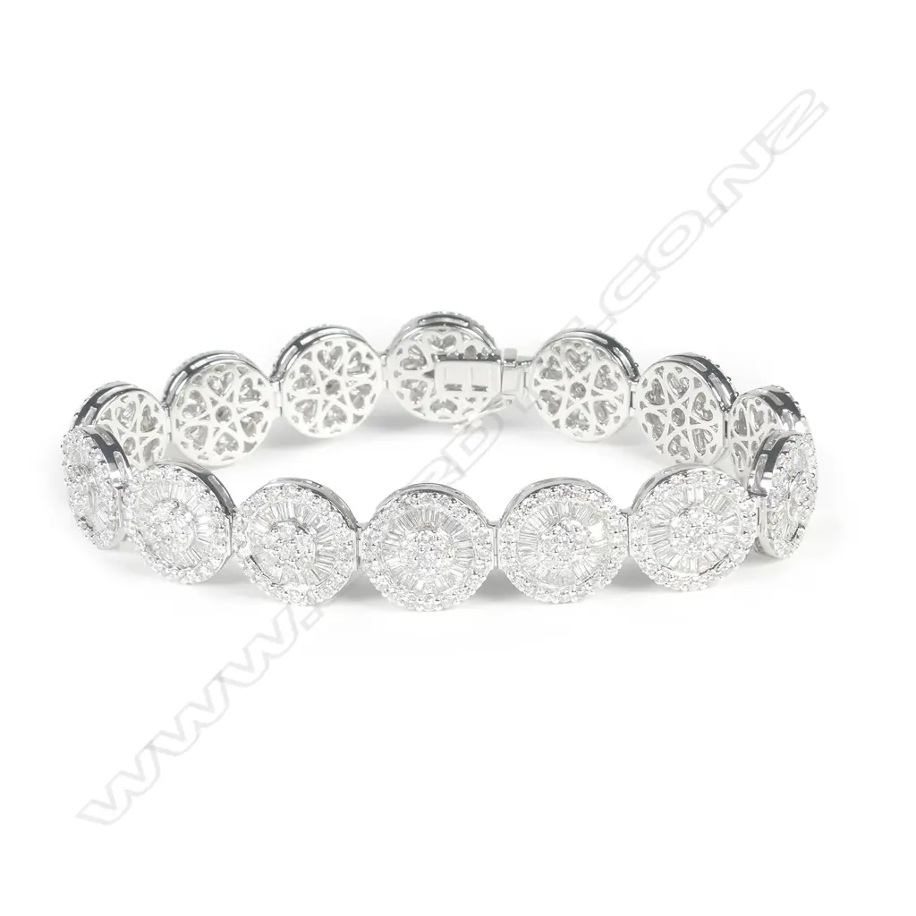 An 18ct white gold and diamond bracelet Image 1++