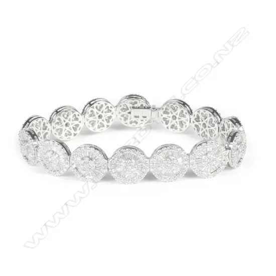 An 18ct white gold and diamond bracelet
