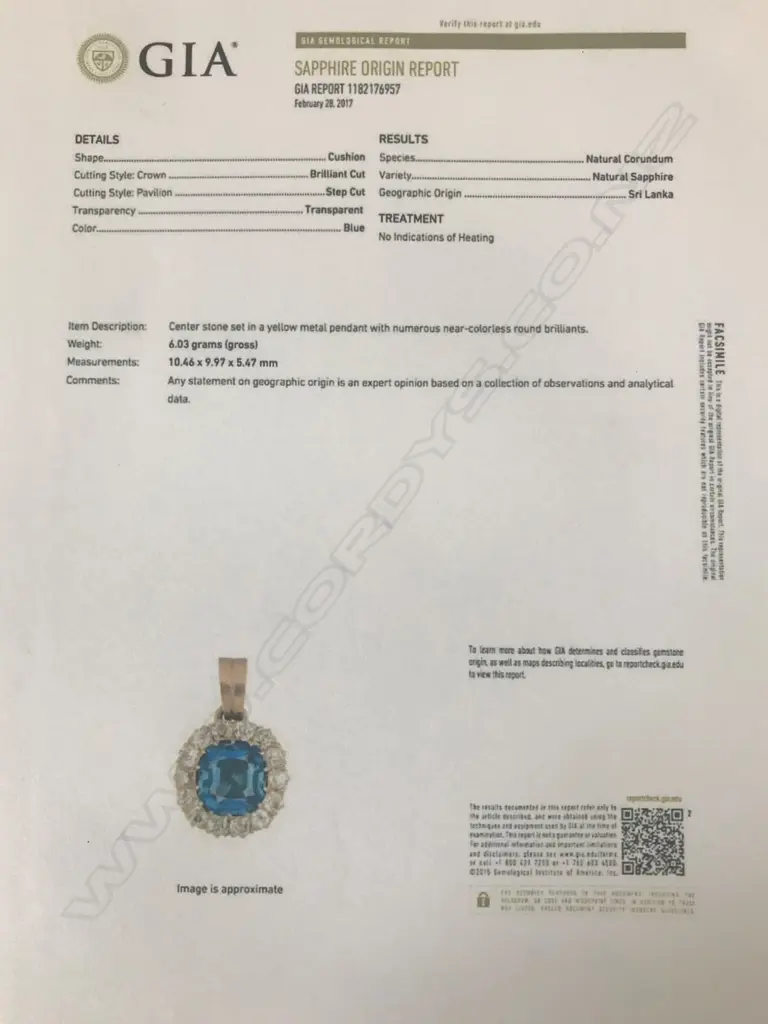 An 17ct gold sapphire and diamond pendant Image 1++